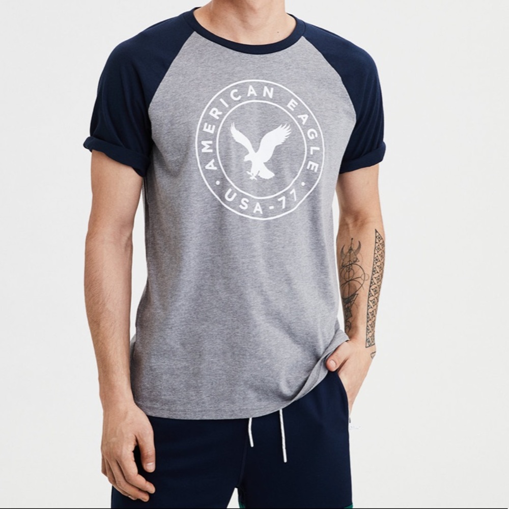 BRAND NEW AE Graphic Tee